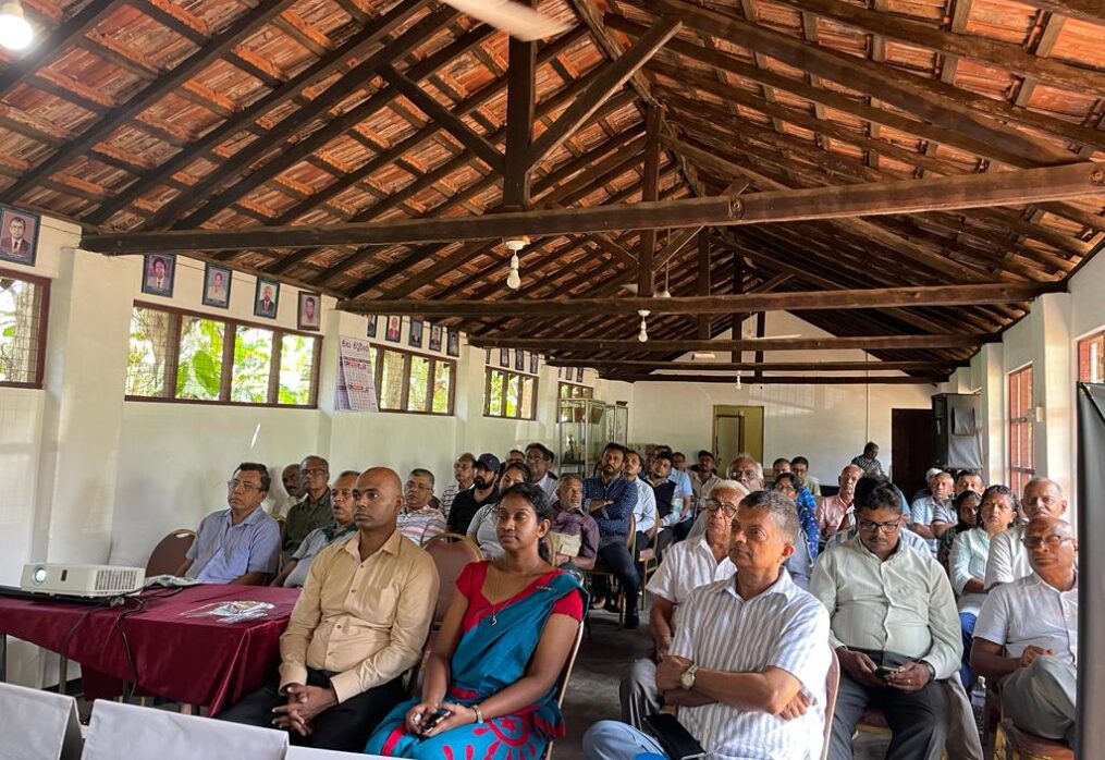 Risks & challenges faced by the coconut growers – How to mitigate & the way forward